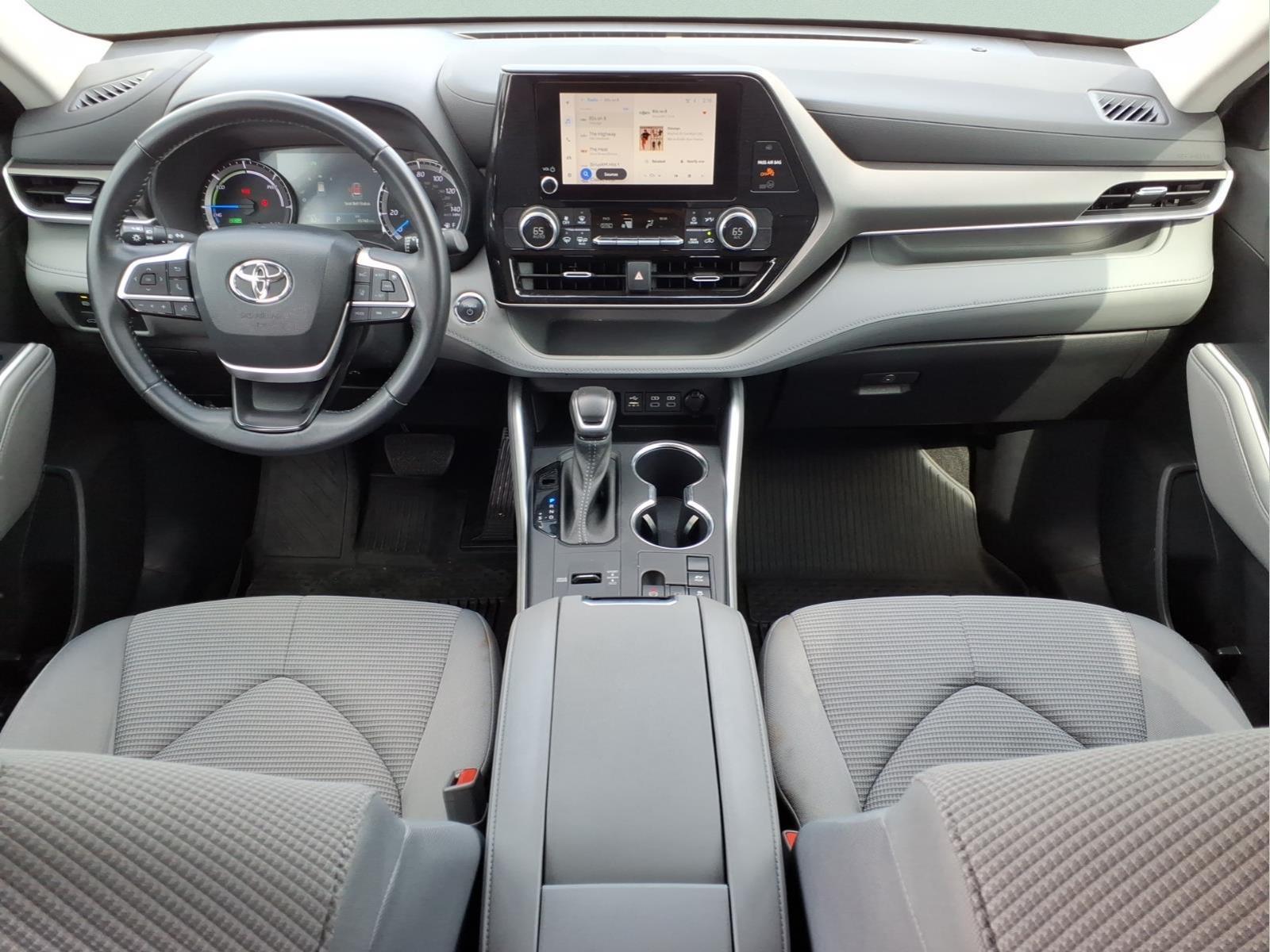 Used Car 2023 Toyota Highlander Hybrid  Le For Sale Under $35,000 In Bastrop, Texas