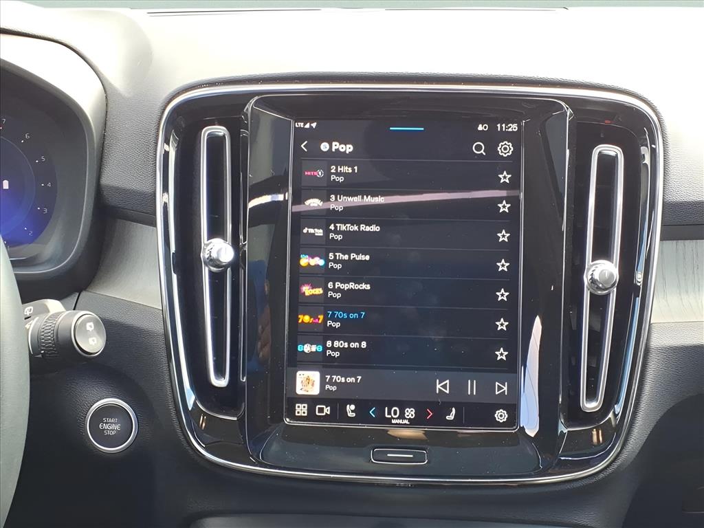 Used Car 2024 Volvo Xc40  B5 Plus Dark Theme For Sale Under $35,000 In Bastrop, Texas