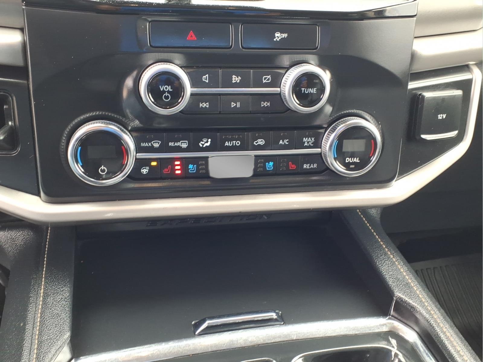 Used Car 2022 Ford Expedition Max  Xlt For Sale Under $40,000 In Bastrop, Texas