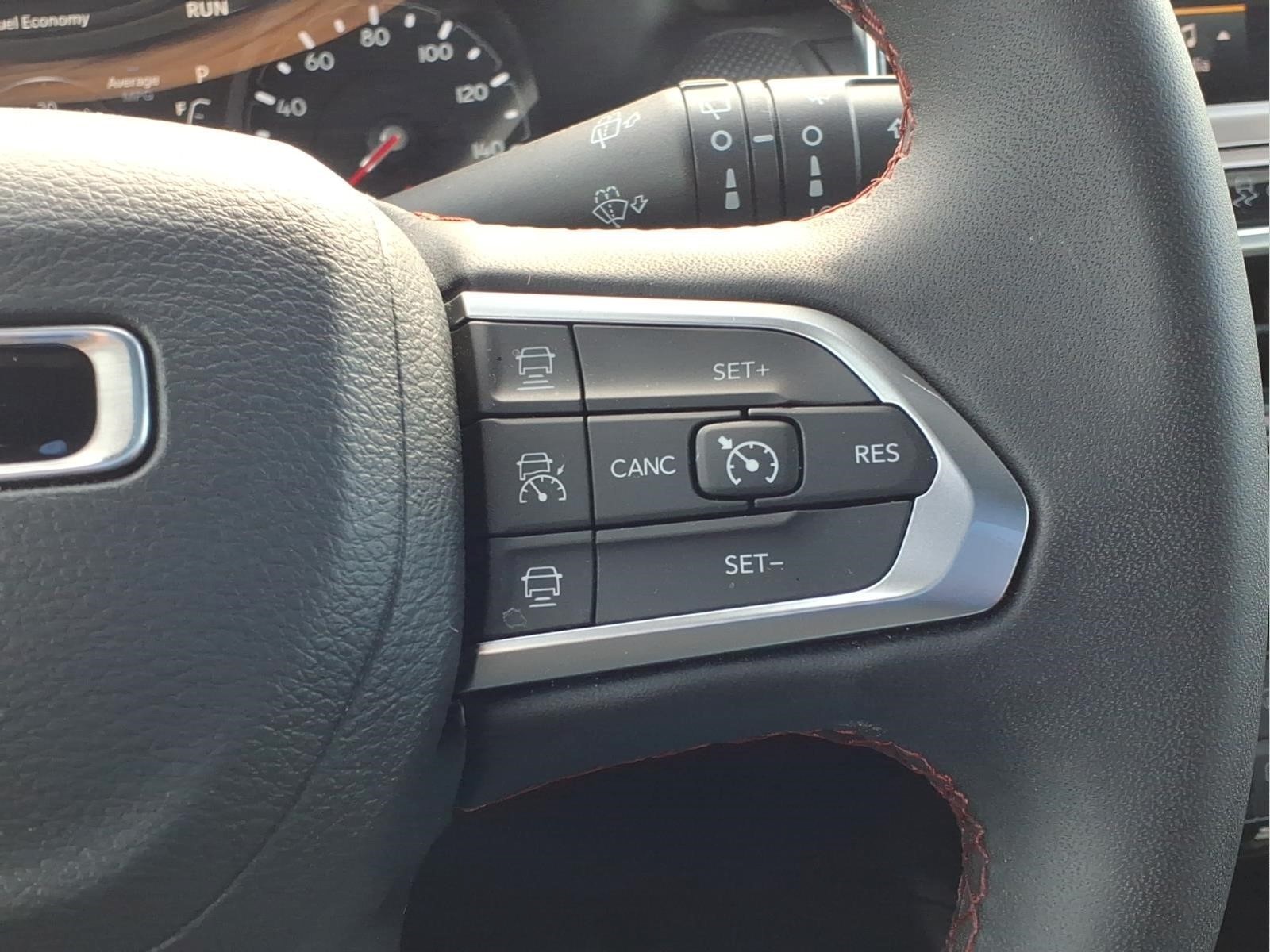 Used Car 2025 Jeep Compass  Trailhawk For Sale Under $30,000 In Bastrop, Texas