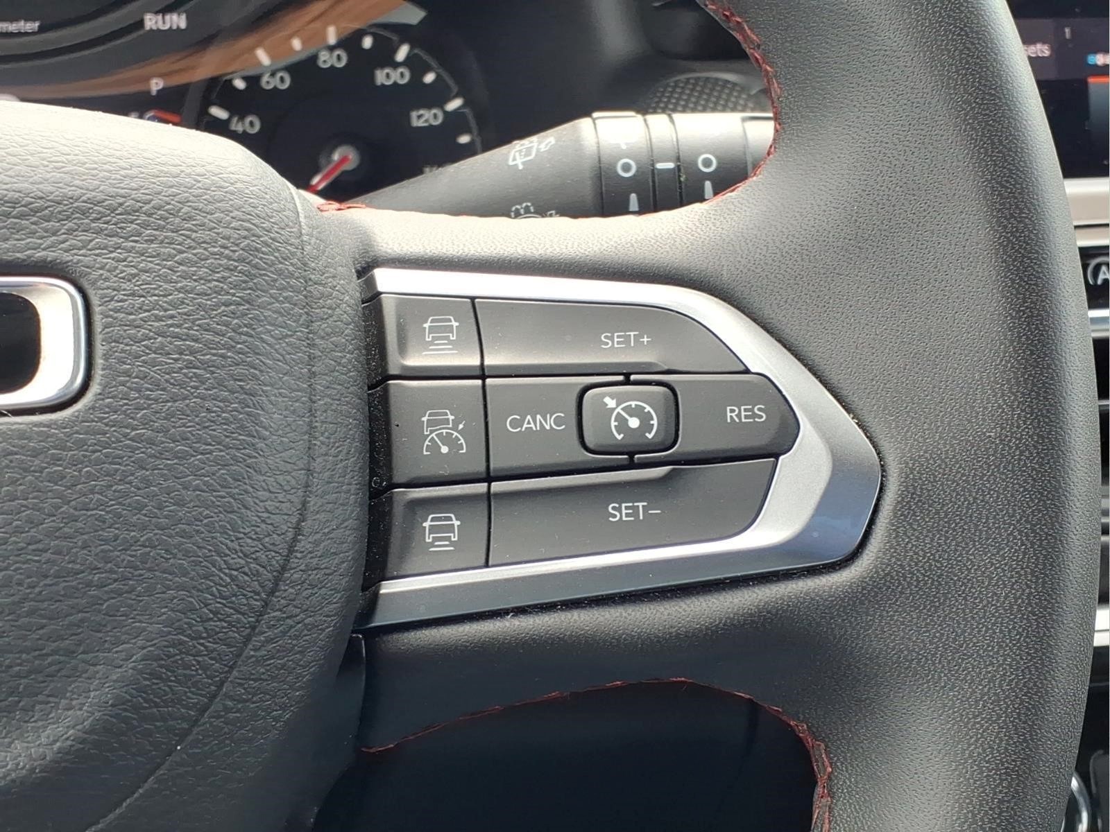 Used Car 2025 Jeep Compass  Trailhawk For Sale Under $30,000 In Bastrop, Texas