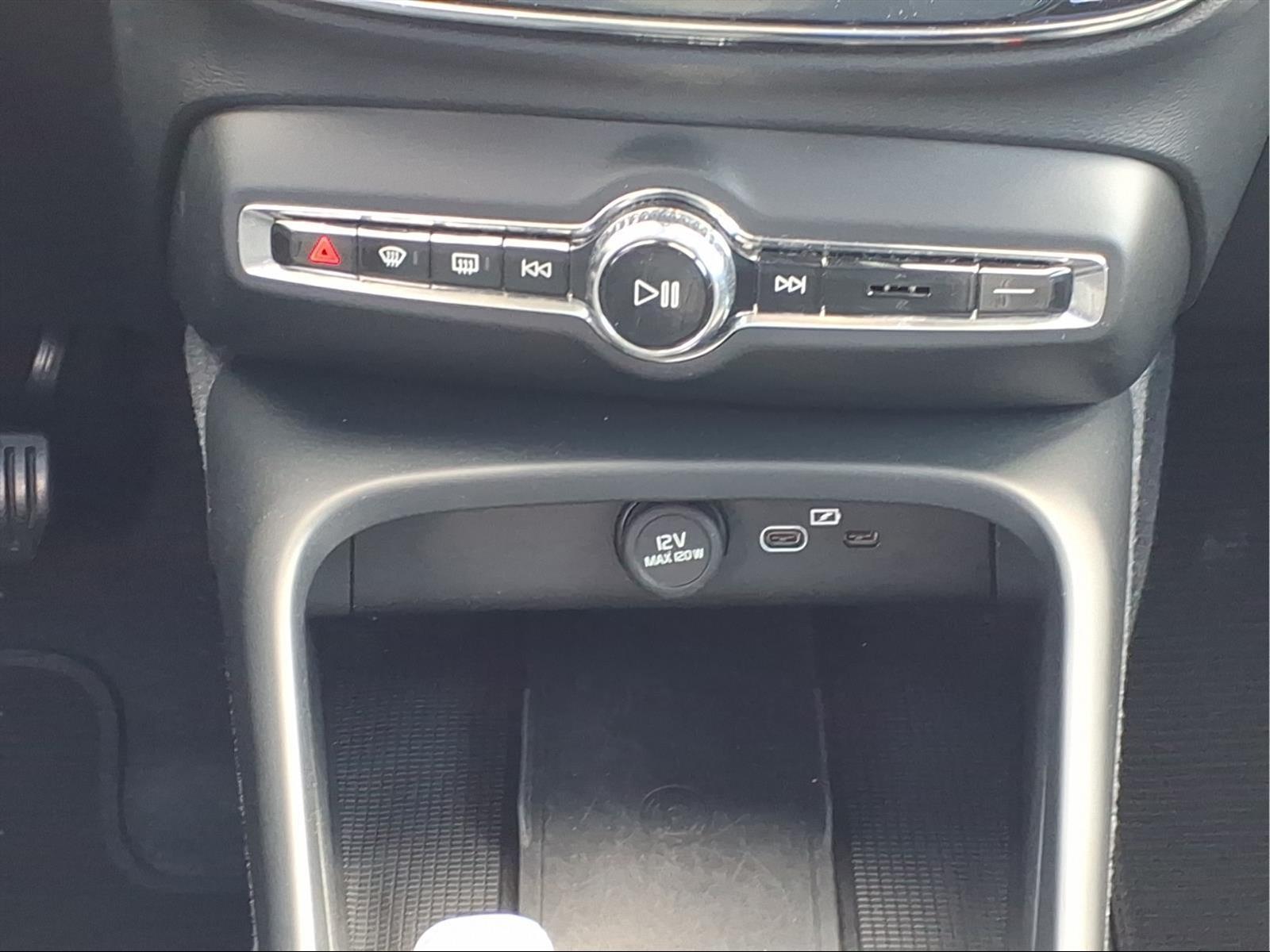 Used Car 2024 Volvo Xc40  B5 Plus Dark Theme For Sale Under $30,000 In Bastrop, Texas