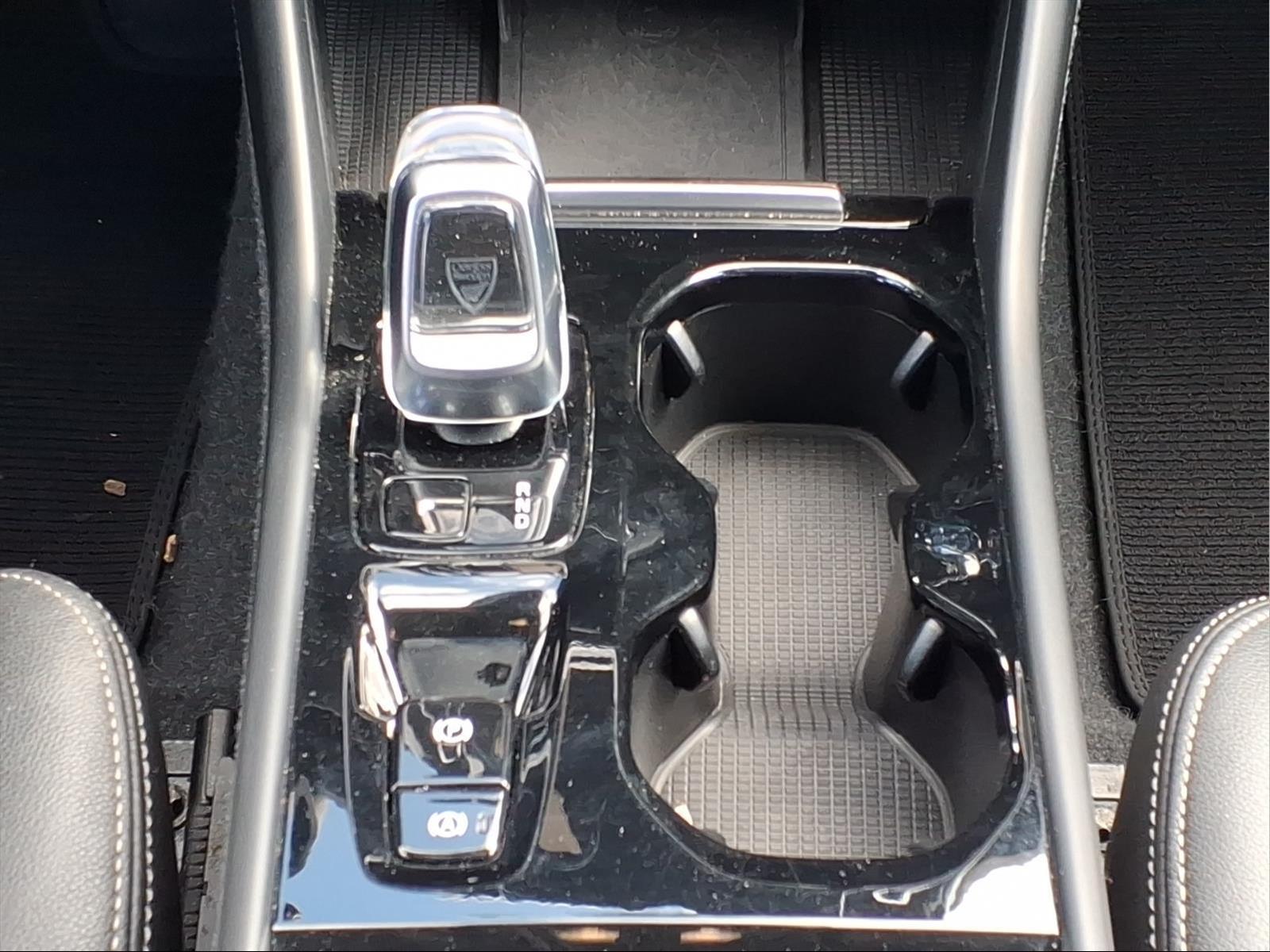 Used Car 2024 Volvo Xc40  B5 Plus Dark Theme For Sale Under $30,000 In Bastrop, Texas