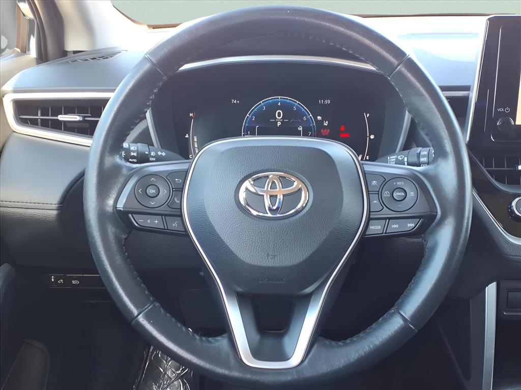 Used Car 2023 Toyota Corolla Cross  Xle For Sale Under $30,000 In Bastrop, Texas