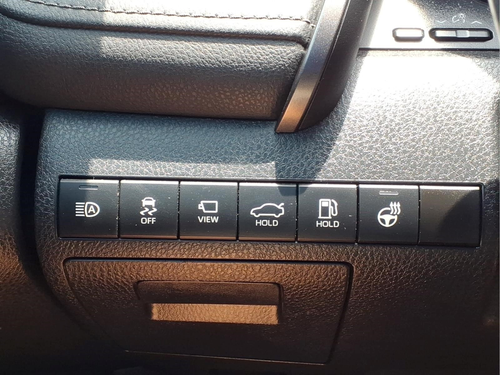 Used Car 2022 Toyota Camry Hybrid  Xle For Sale Under $30,000 In Bastrop, Texas
