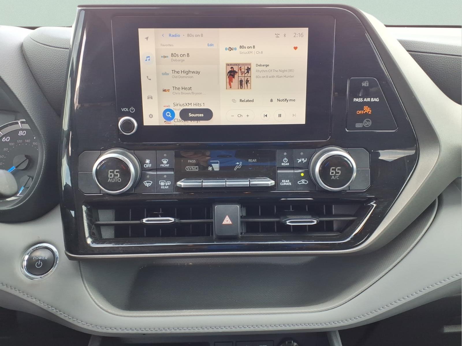 Used Car 2023 Toyota Highlander Hybrid  Le For Sale Under $35,000 In Bastrop, Texas