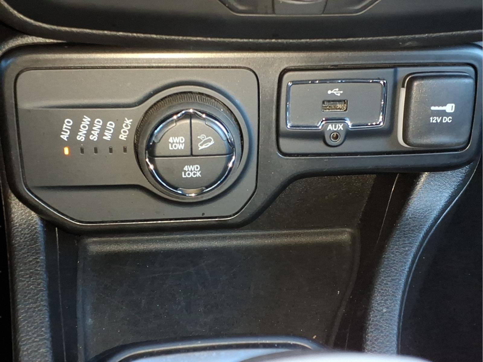 Used Car 2023 Jeep Renegade  Trailhawk For Sale Under $25,000 In Bastrop, Texas