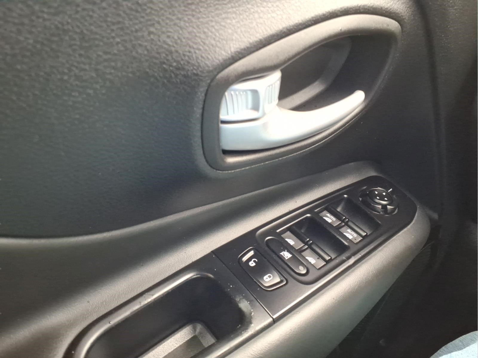 Used Car 2023 Jeep Renegade  Altitude For Sale Under $25,000 In Bastrop, Texas