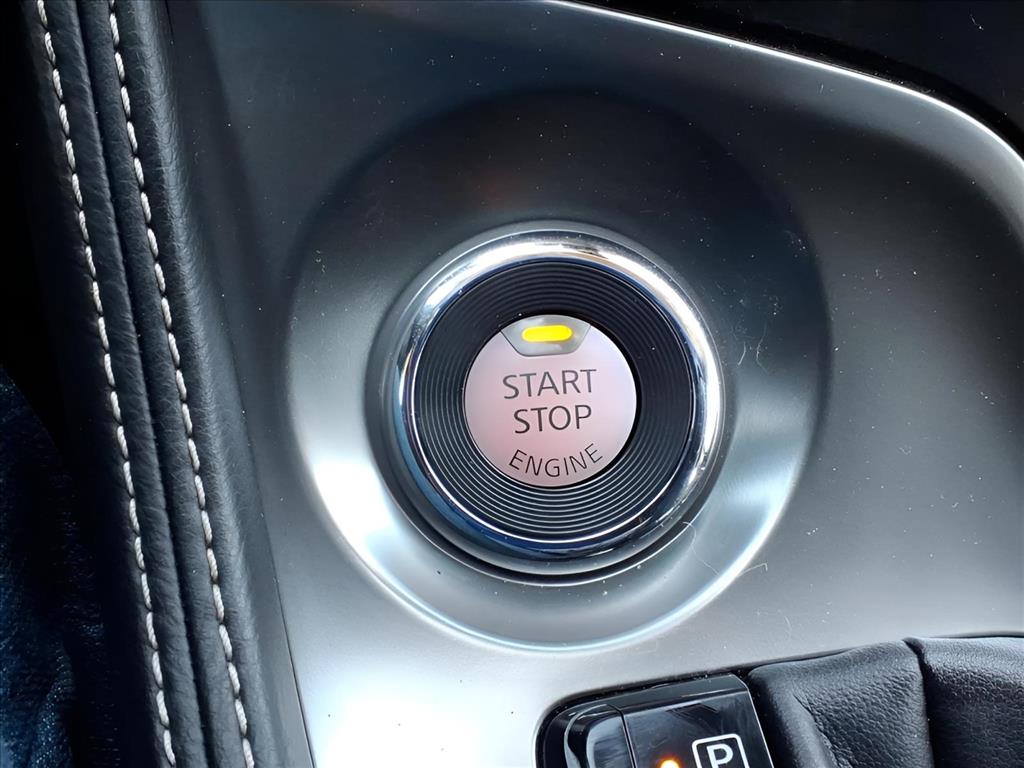 Used Car 2021 Nissan Maxima  Sv For Sale Under $25,000 In Bastrop, Texas