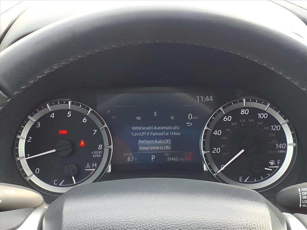 Used Car 2024 Toyota Highlander  Xle For Sale Under $40,000 In Bastrop, Texas