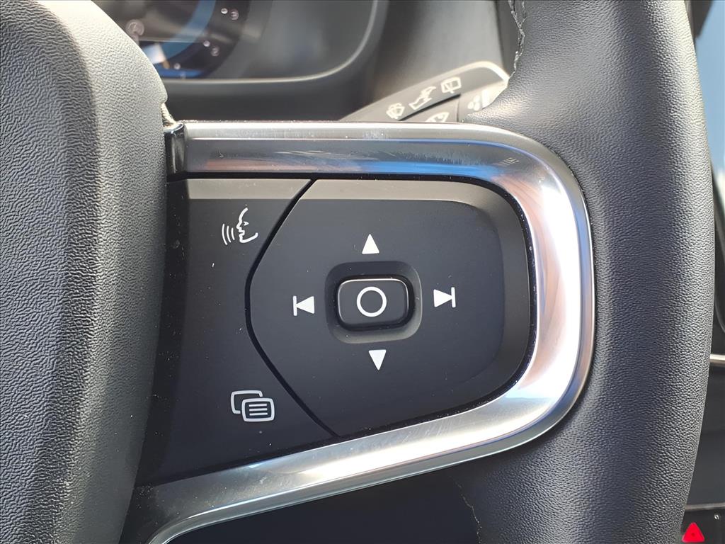 Used Car 2024 Volvo Xc40  B5 Plus Dark Theme For Sale Under $35,000 In Bastrop, Texas