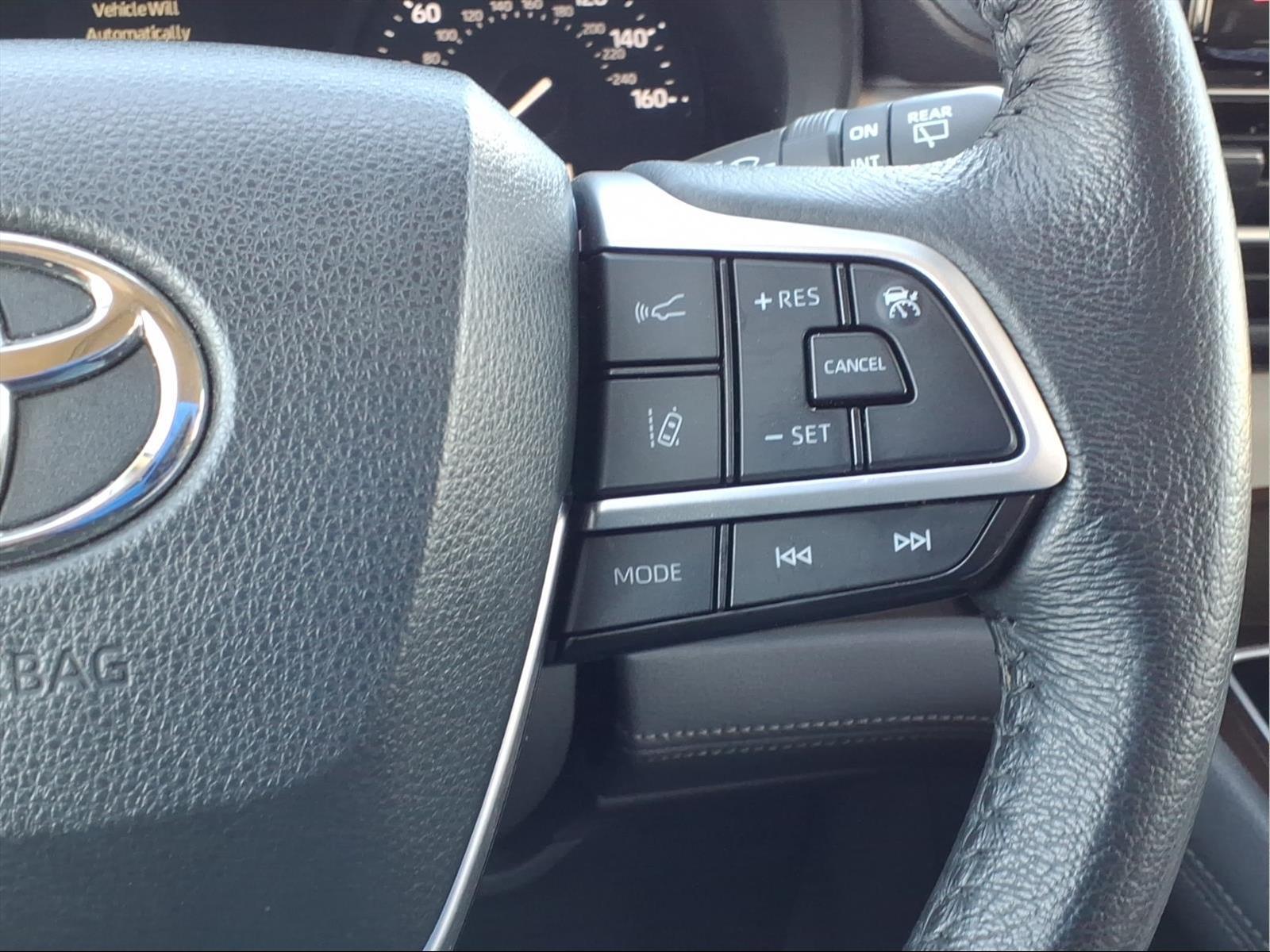 Used Car 2023 Toyota Sienna  Xle For Sale Under $40,000 In Bastrop, Texas