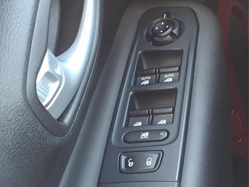 Used Car 2023 Jeep Renegade  Trailhawk For Sale Under $25,000 In Bastrop, Texas