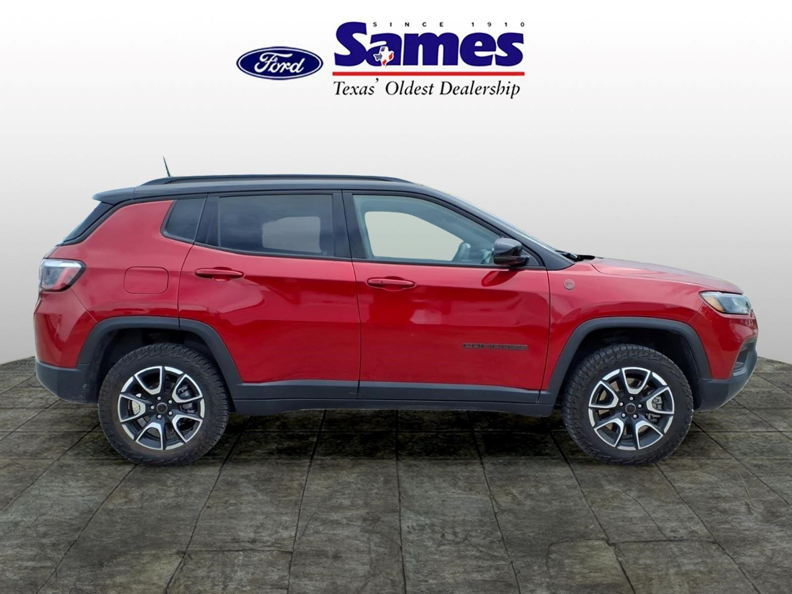 Used Car 2025 Jeep Compass  Trailhawk For Sale Under $30,000 In Bastrop, Texas