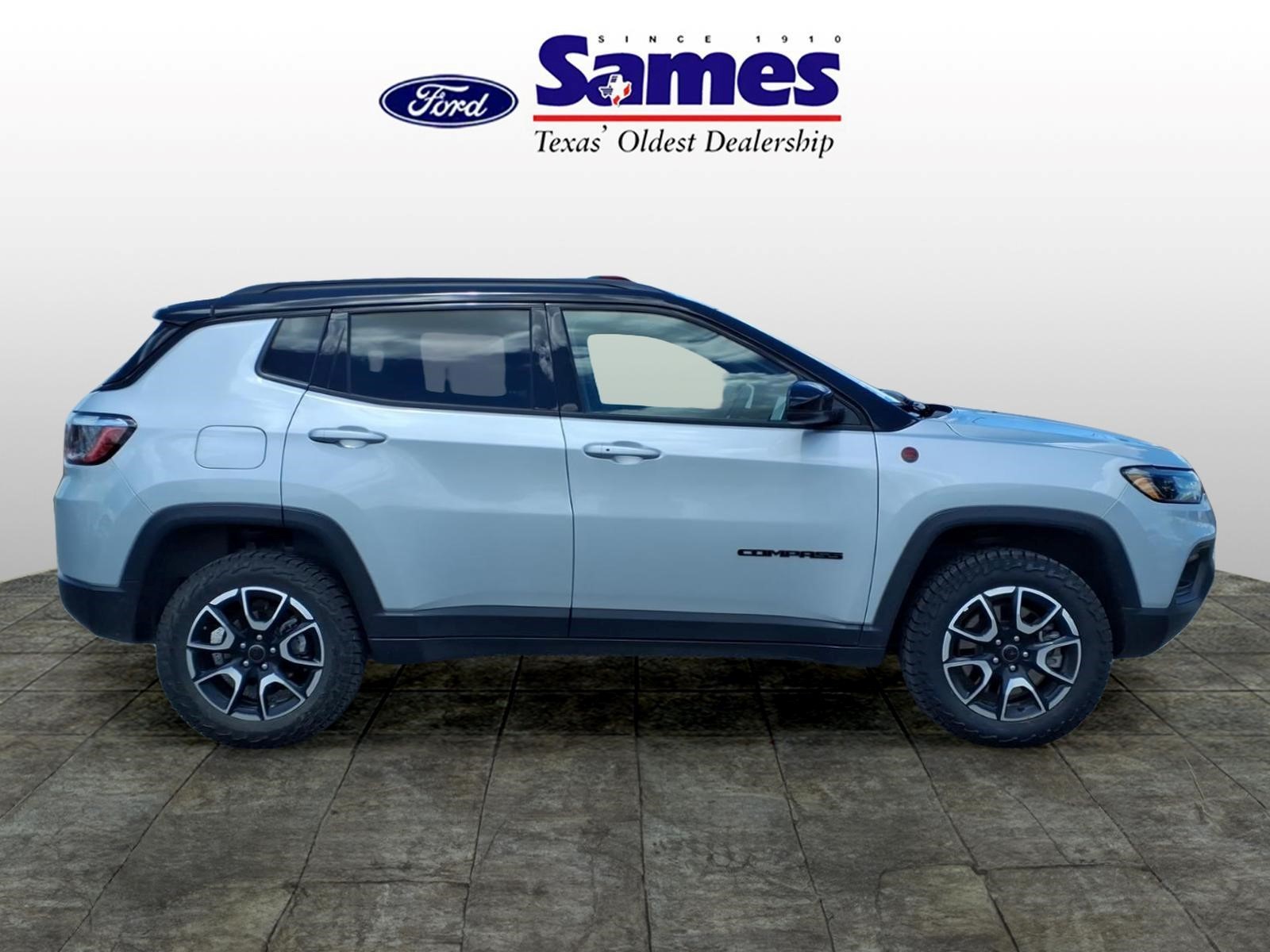 Used Car 2025 Jeep Compass  Trailhawk For Sale Under $25,000 In Bastrop, Texas