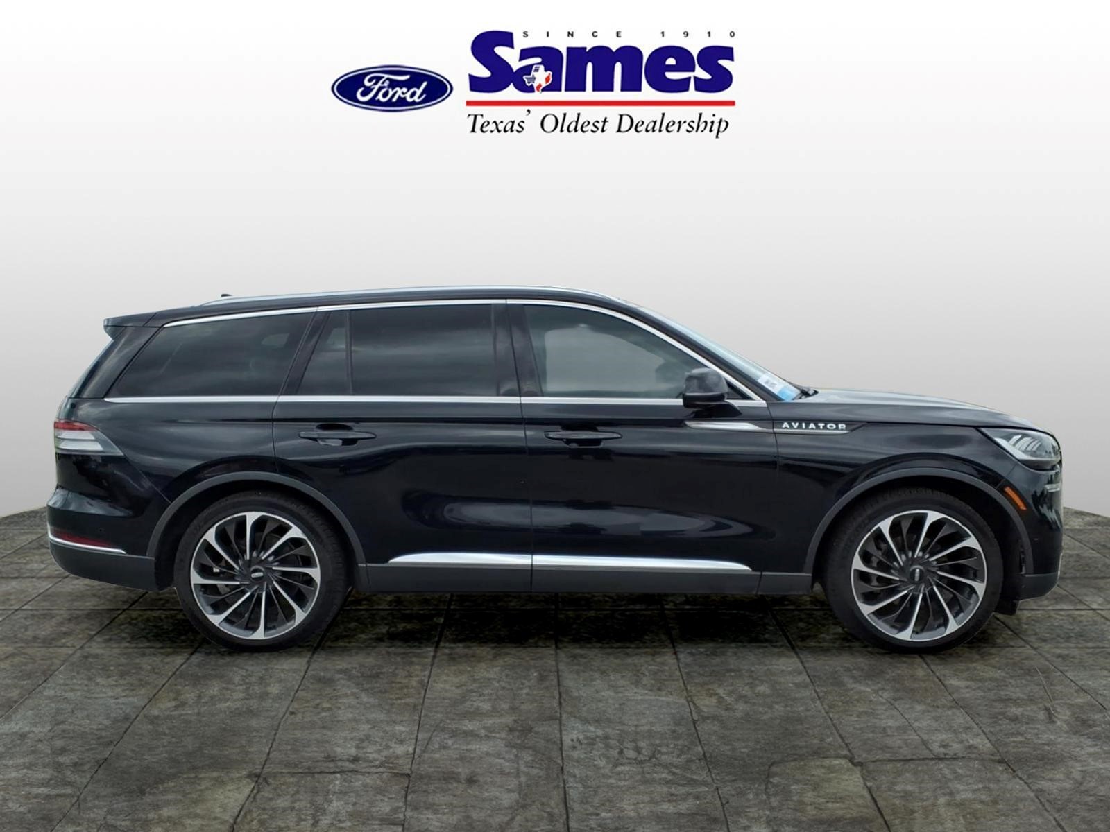 Used Car 2022 Lincoln Aviator  Reserve For Sale Under $30,000 In Bastrop, Texas