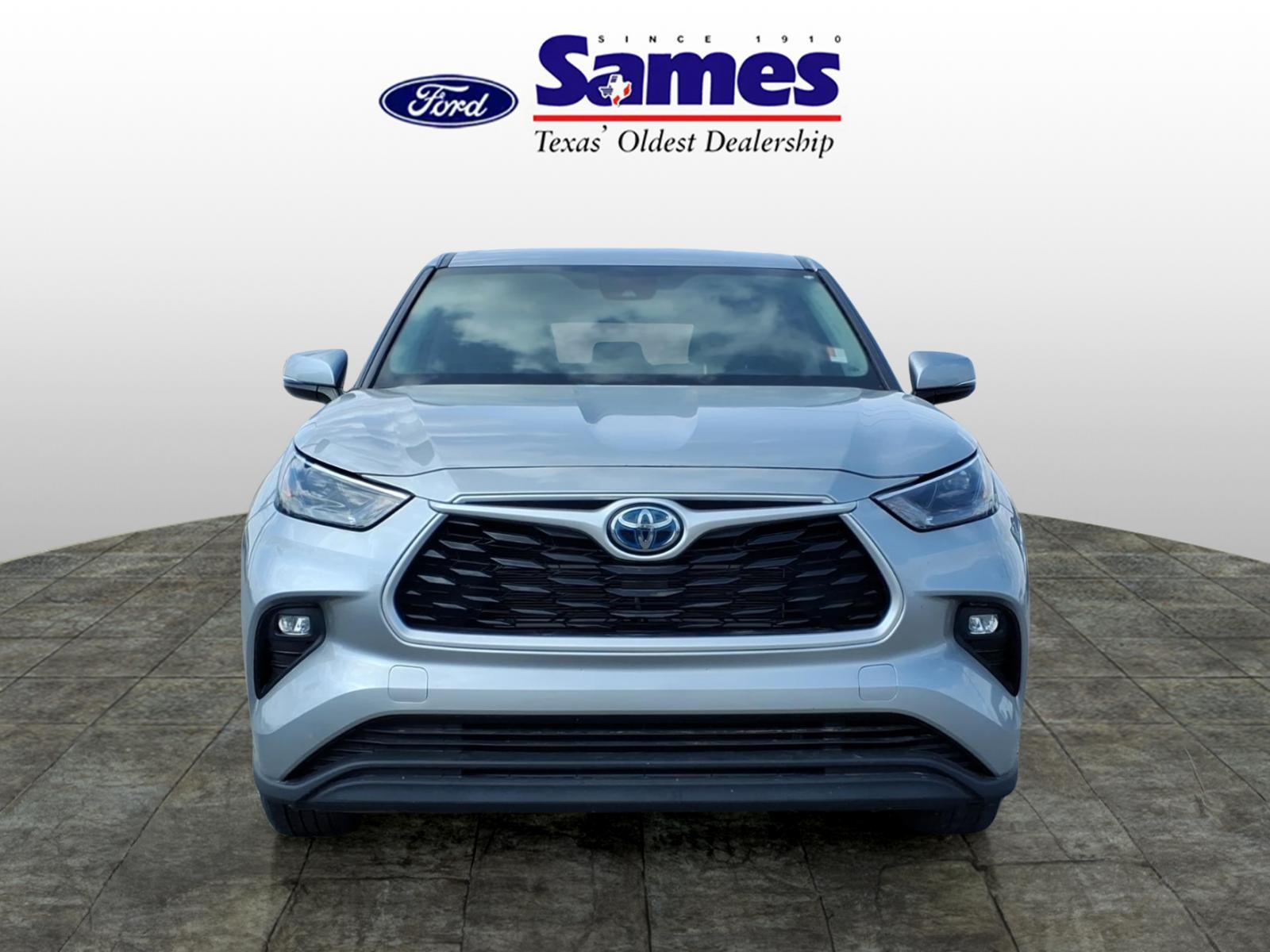 Used Car 2023 Toyota Highlander Hybrid  Le For Sale Under $35,000 In Bastrop, Texas