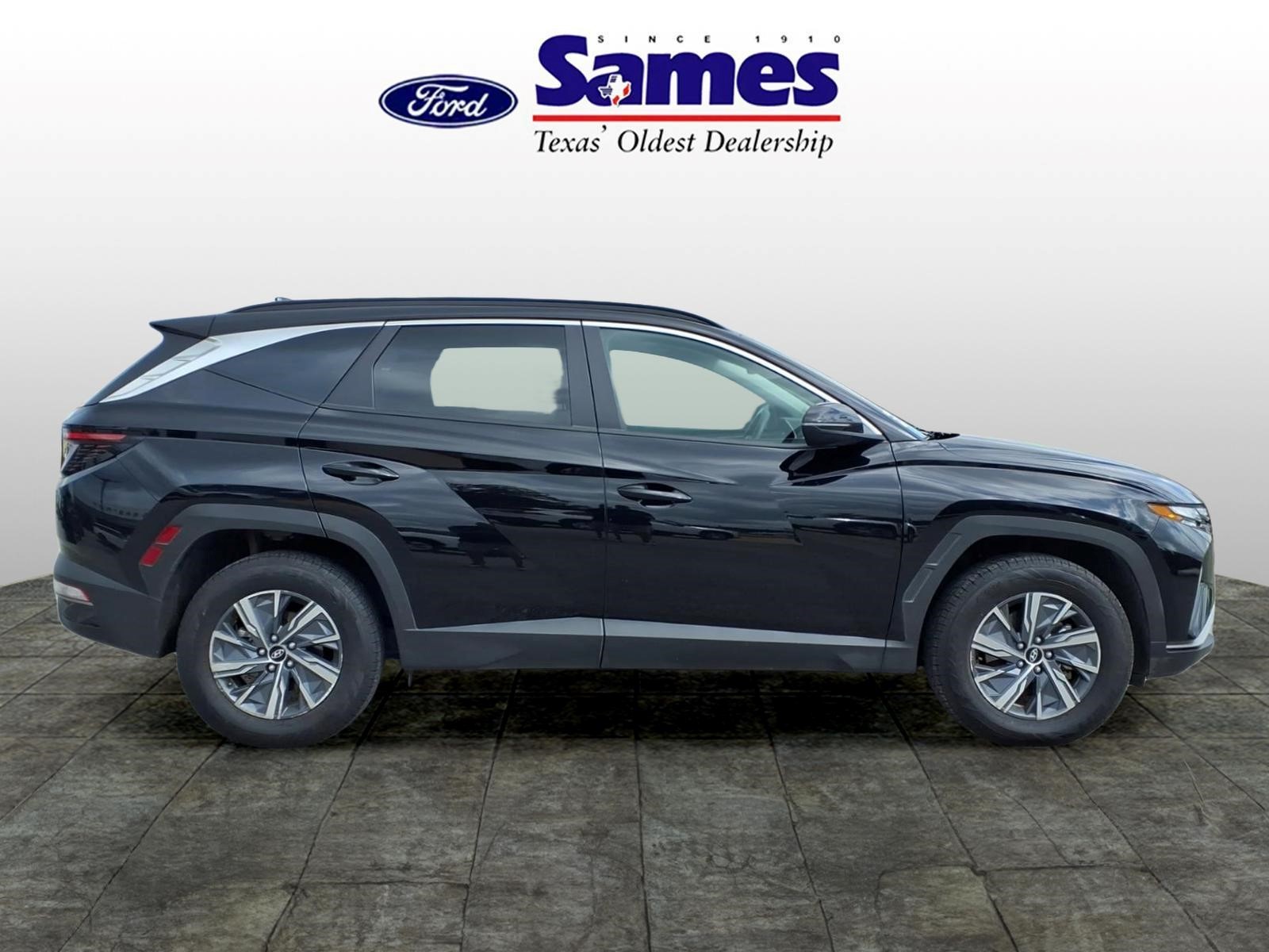 Used Car 2023 Hyundai Tucson Hybrid  Blue For Sale Under $25,000 In Bastrop, Texas