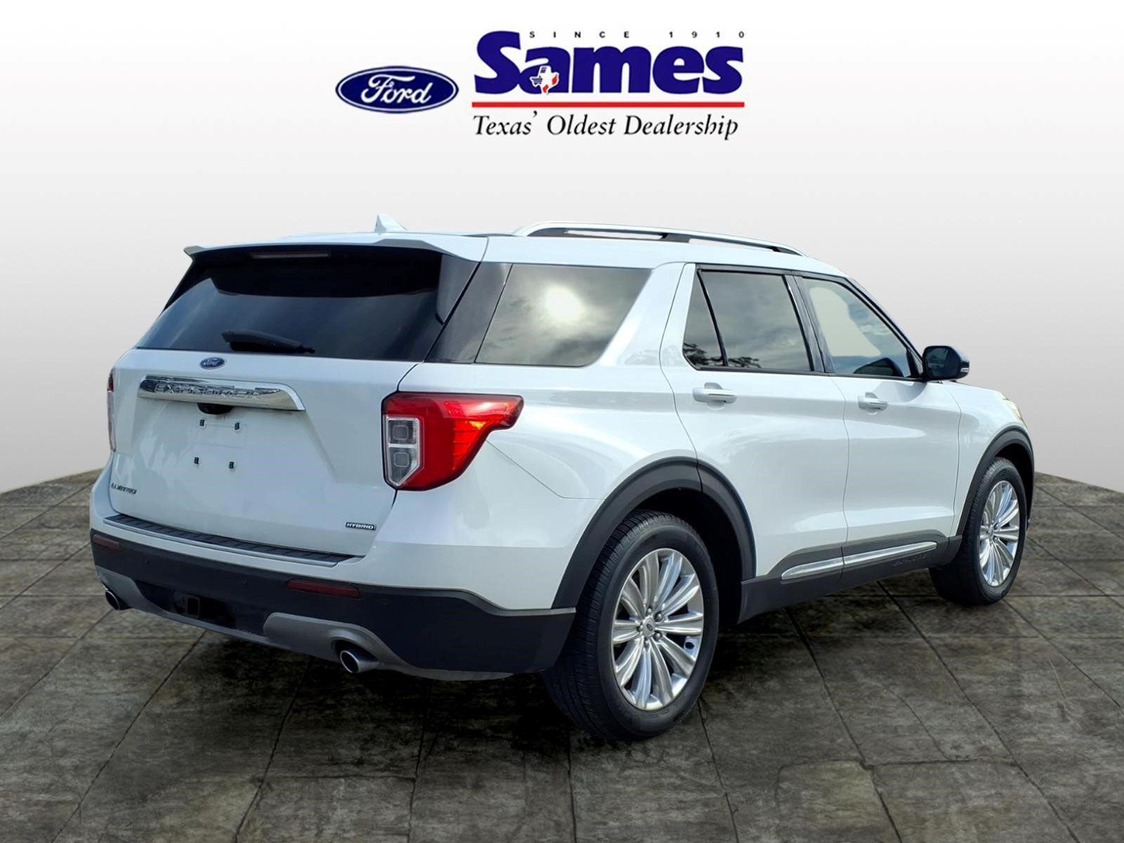 Used Car 2021 Ford Explorer Hybrid  Limited For Sale Under $30,000 In Bastrop, Texas