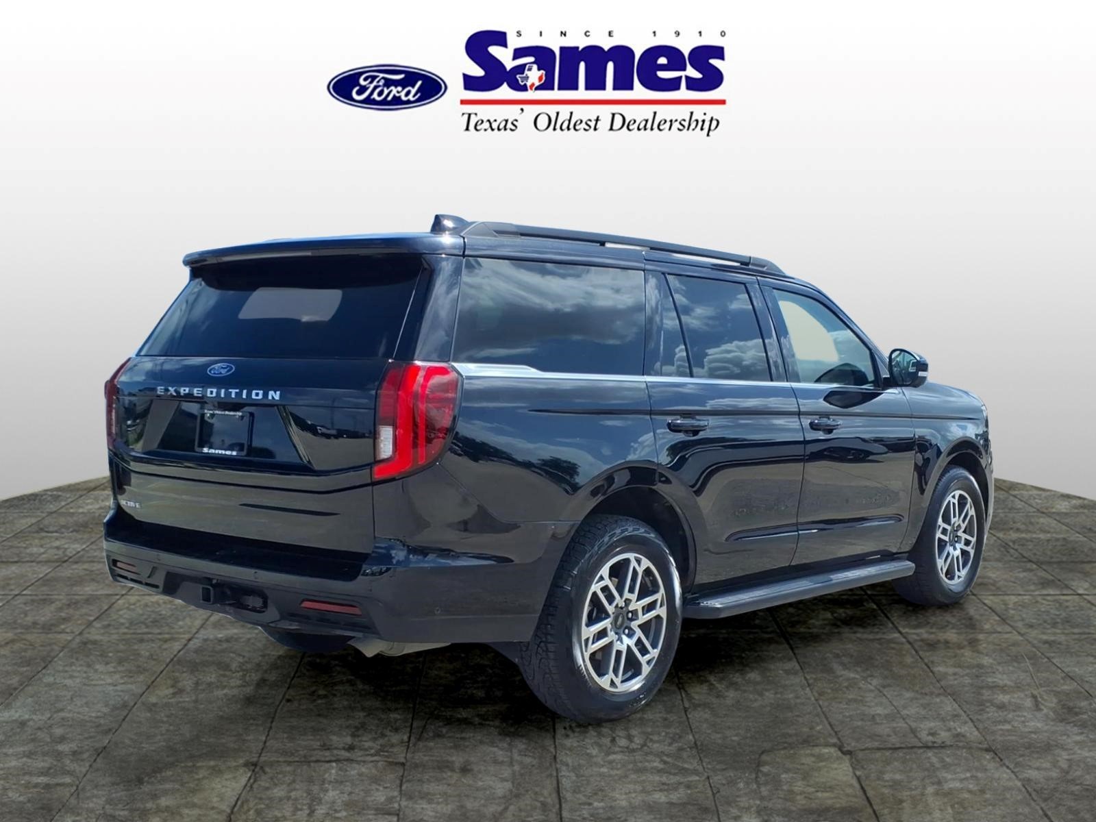 Used Car 2025 Ford Expedition  Active For Sale Under $60,000 In Bastrop, Texas