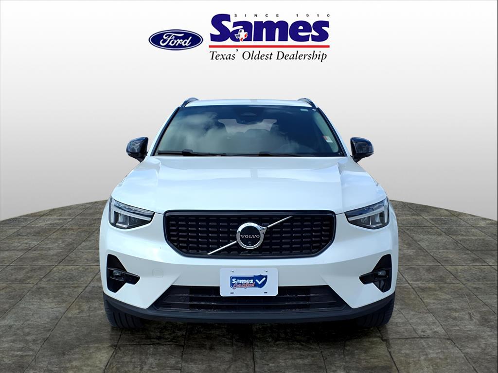 Used Car 2024 Volvo Xc40  B5 Plus Dark Theme For Sale Under $35,000 In Bastrop, Texas