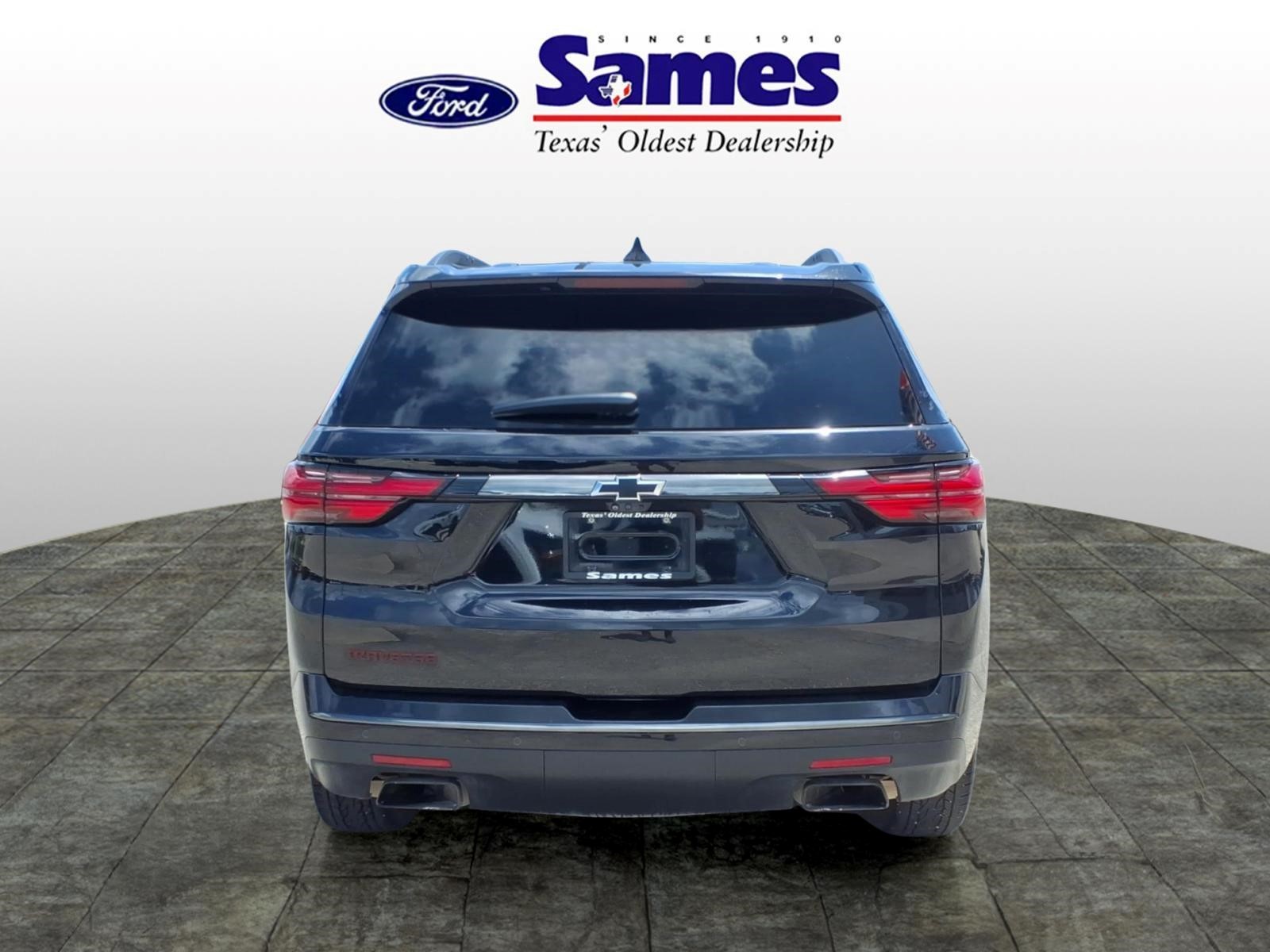 Used Car 2023 Chevrolet Traverse  Premier For Sale Under $30,000 In Bastrop, Texas