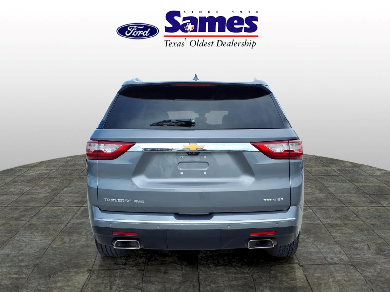 Used Car 2021 Chevrolet Traverse  Premier For Sale Under $30,000 In Bastrop, Texas