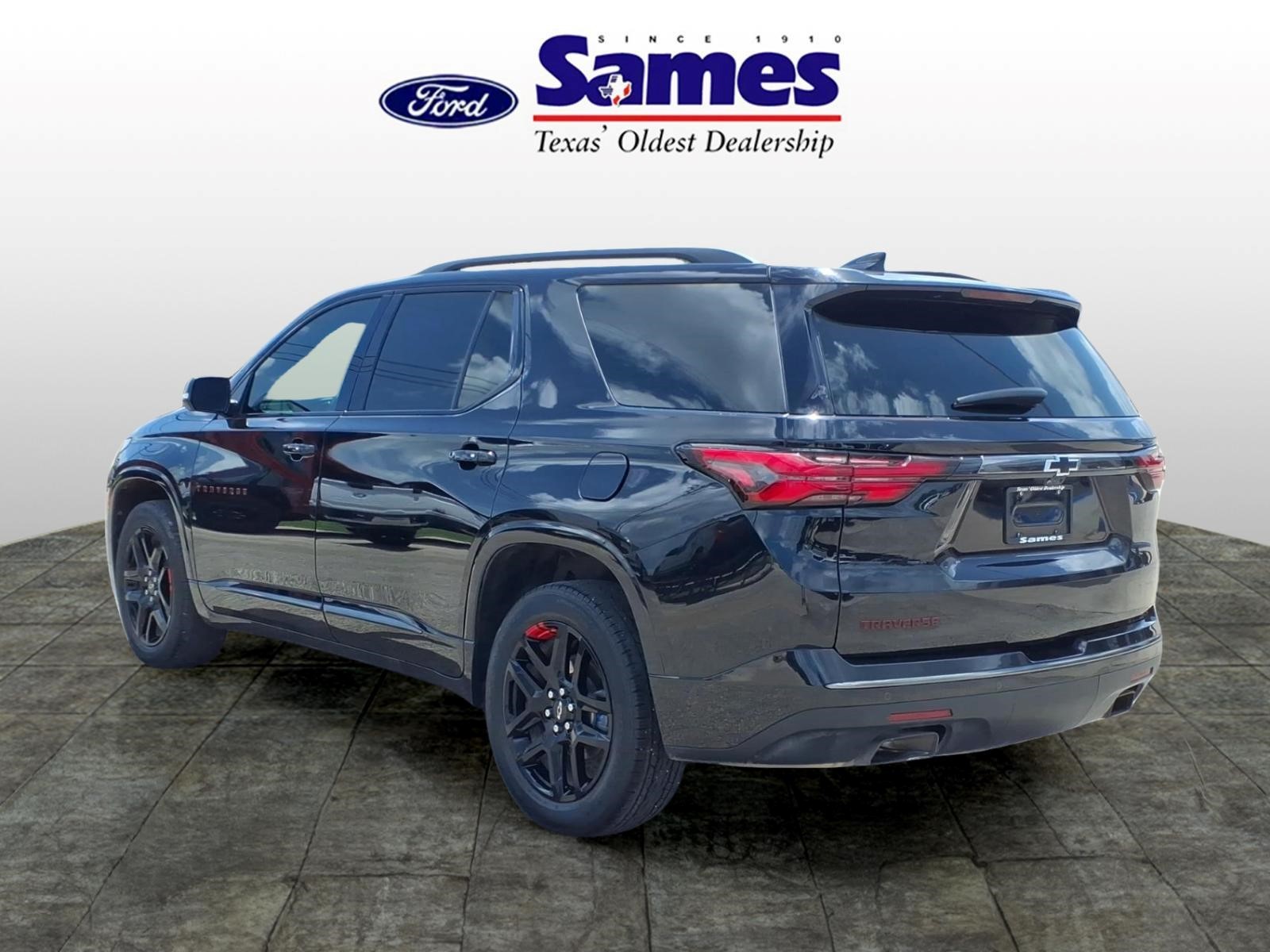Used Car 2023 Chevrolet Traverse  Premier For Sale Under $30,000 In Bastrop, Texas