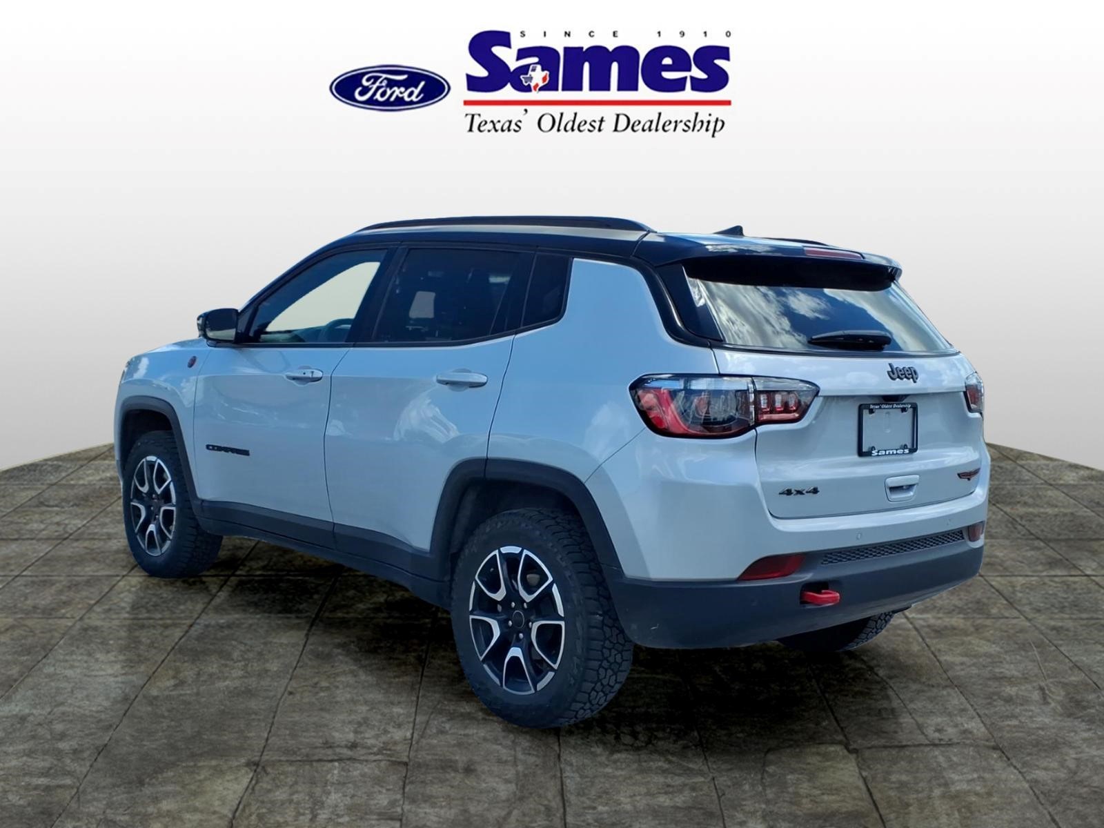 Used Car 2025 Jeep Compass  Trailhawk For Sale Under $25,000 In Bastrop, Texas