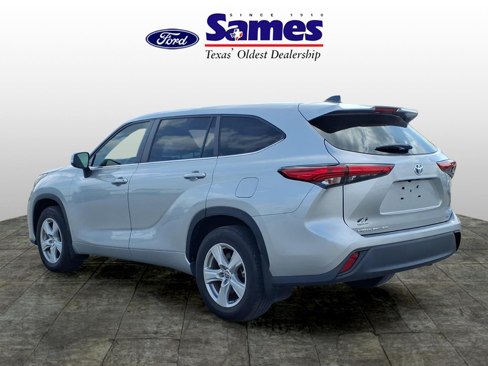 Used Car 2023 Toyota Highlander Hybrid  Le For Sale Under $35,000 In Bastrop, Texas