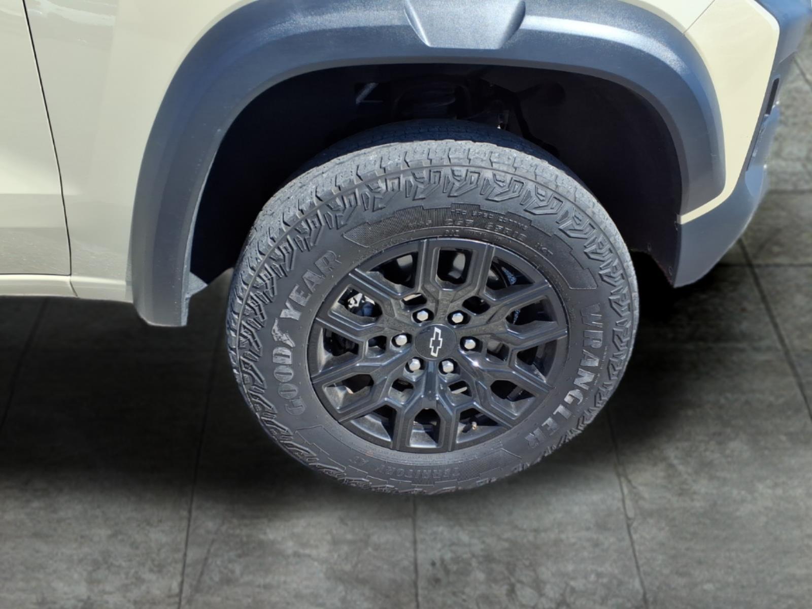 Used Car 2023 Chevrolet Colorado  Trail Boss For Sale Under $35,000 In Bastrop, Texas