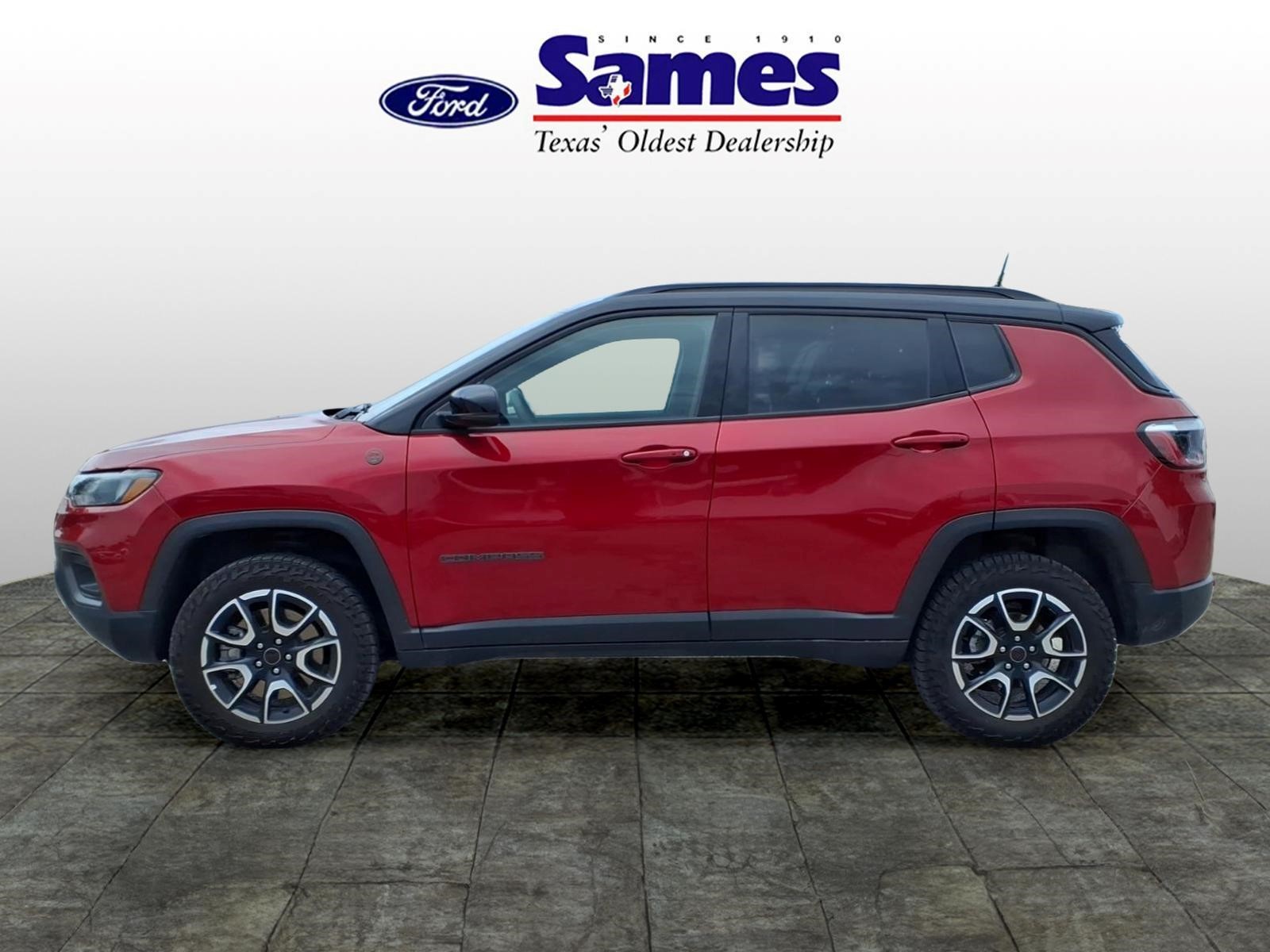 Used Car 2025 Jeep Compass  Trailhawk For Sale Under $30,000 In Bastrop, Texas