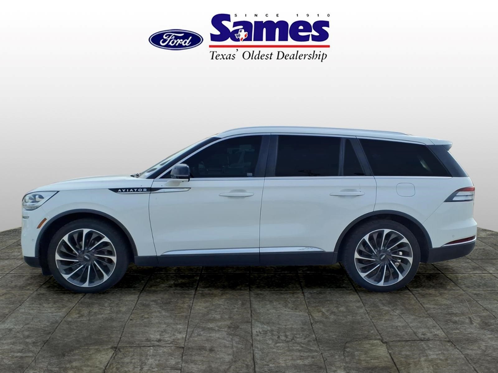 Used Car 2023 Lincoln Aviator  Reserve For Sale Under $50,000 In Bastrop, Texas