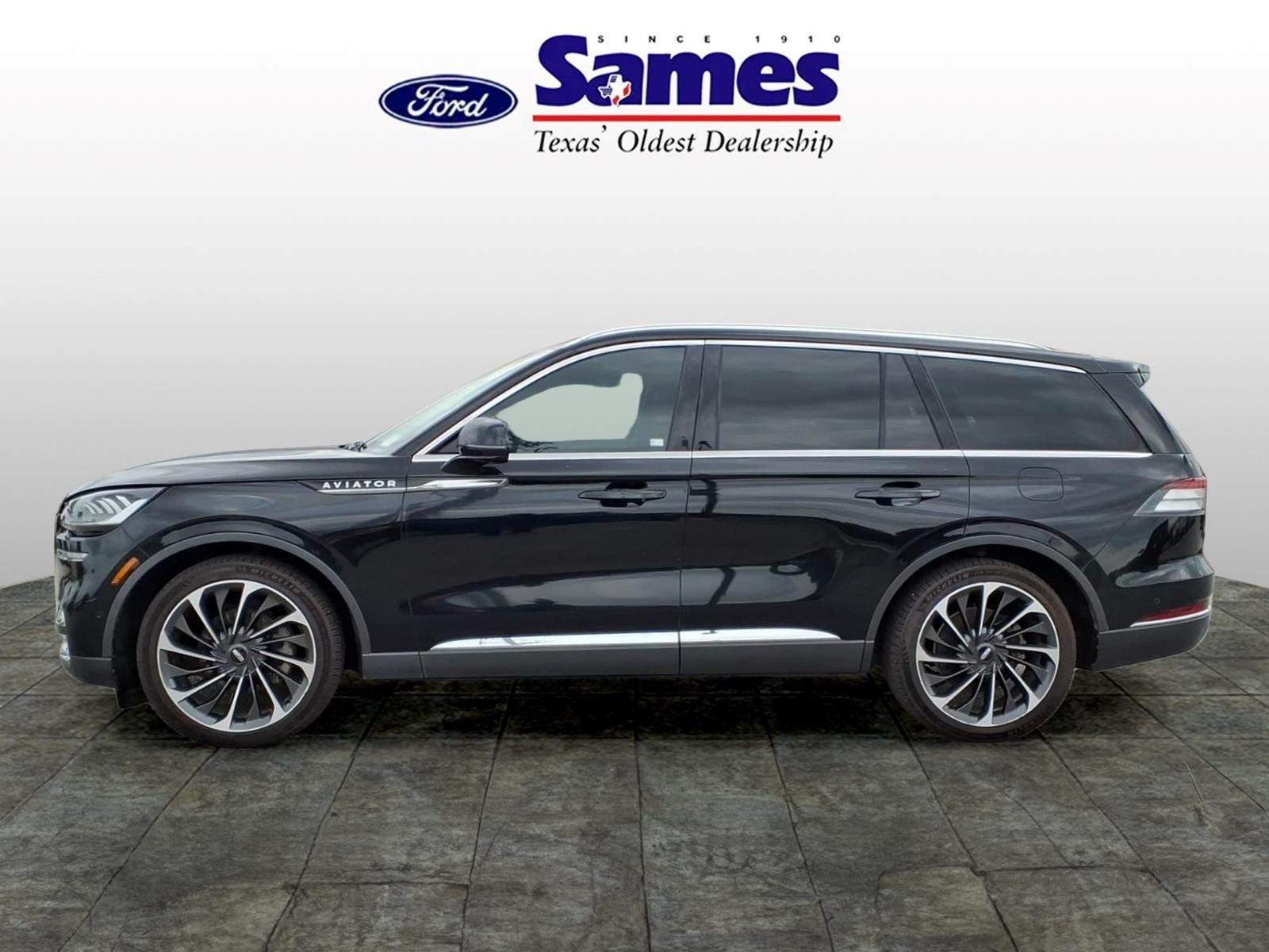 Used Car 2022 Lincoln Aviator  Reserve For Sale Under $30,000 In Bastrop, Texas
