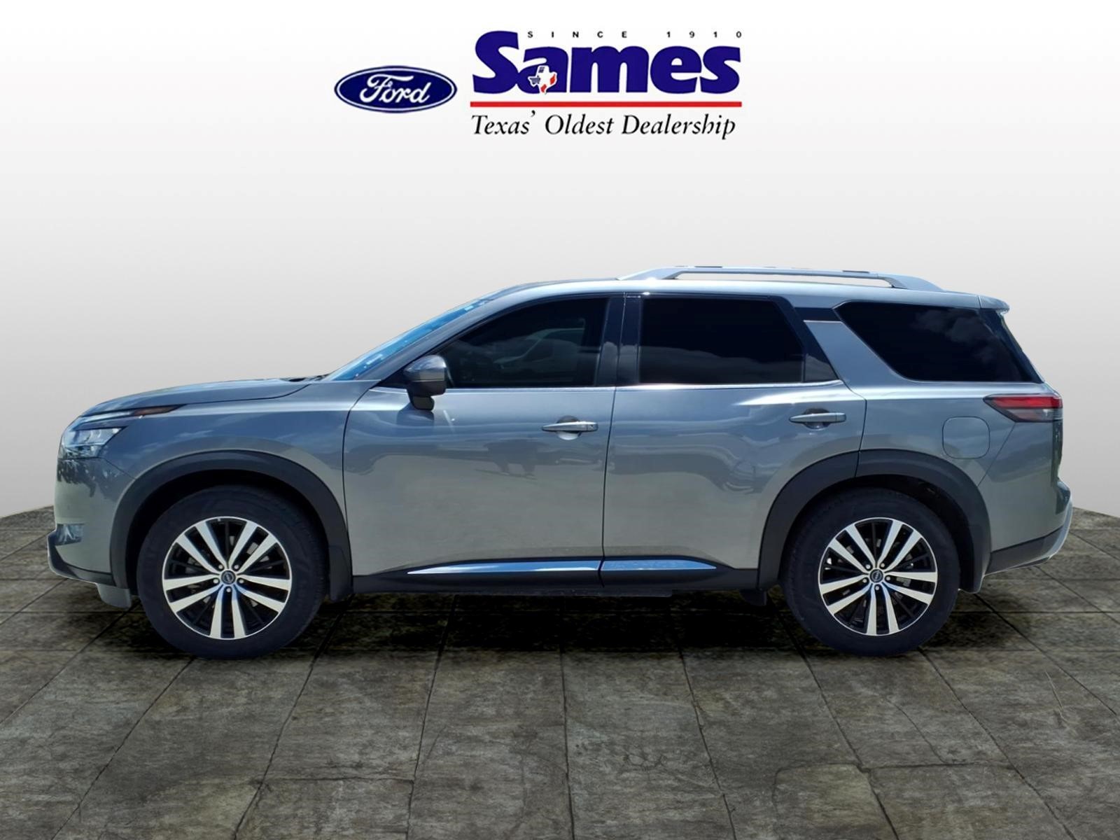 Used Car 2024 Nissan Pathfinder  Platinum For Sale Under $40,000 In Bastrop, Texas