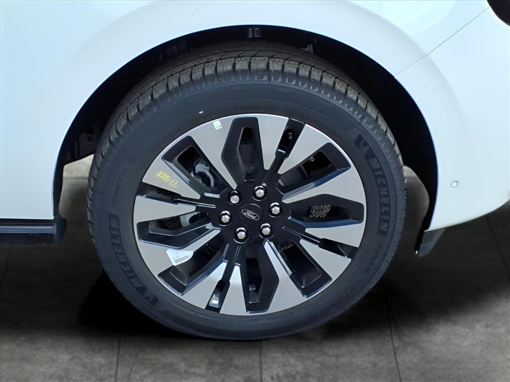 New Car 2025 Ford Expedition Max  Platinum For Sale Under $100,000 In Bastrop, Texas