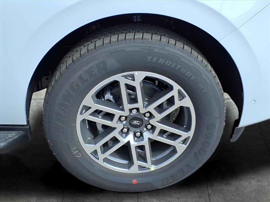 New Car 2025 Ford Expedition  Active For Sale Under $70,000 In Bastrop, Texas