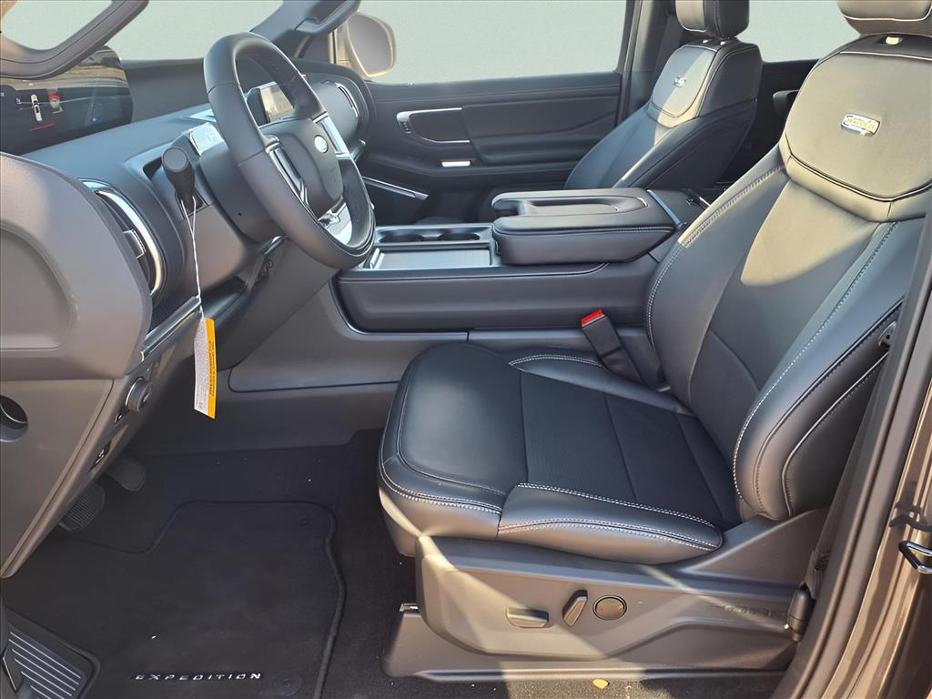 New Car 2025 Ford Expedition  Platinum For Sale Under $90,000 In Bastrop, Texas