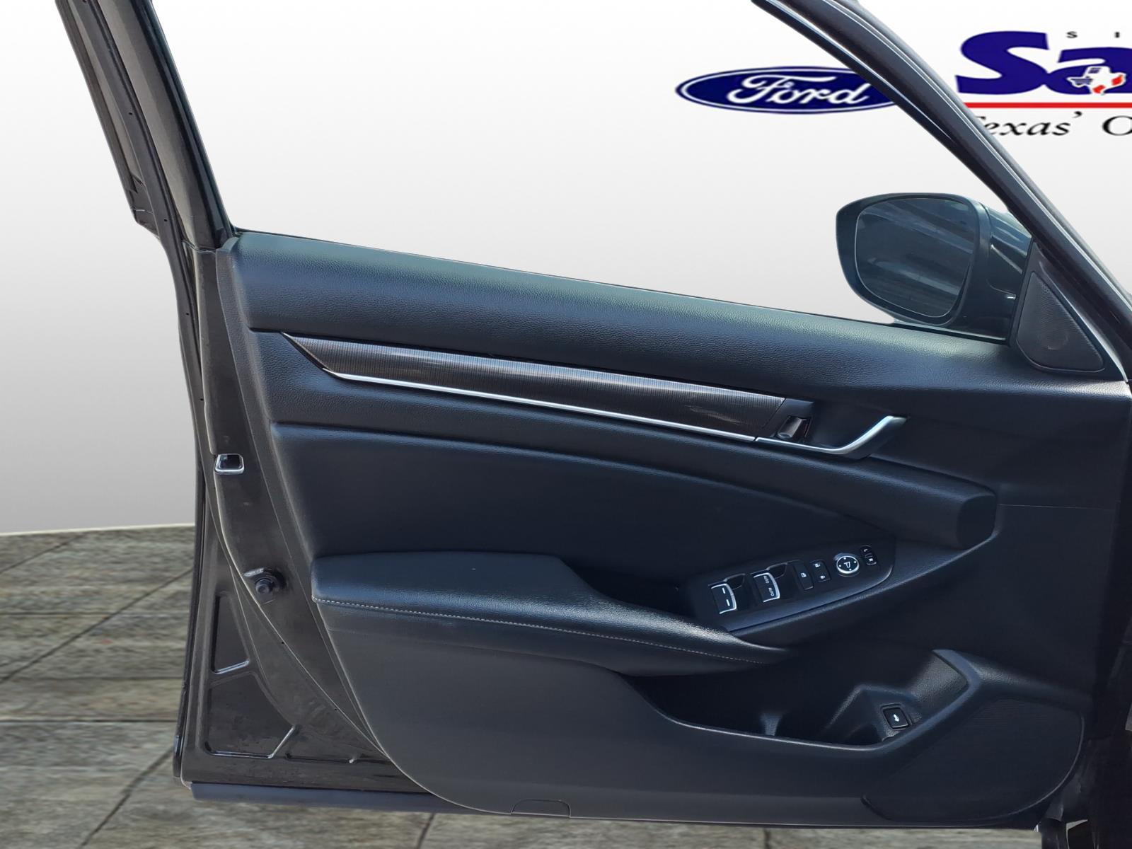 Used Car 2021 Honda Accord  Sport For Sale Under $25,000 In Bastrop, Texas