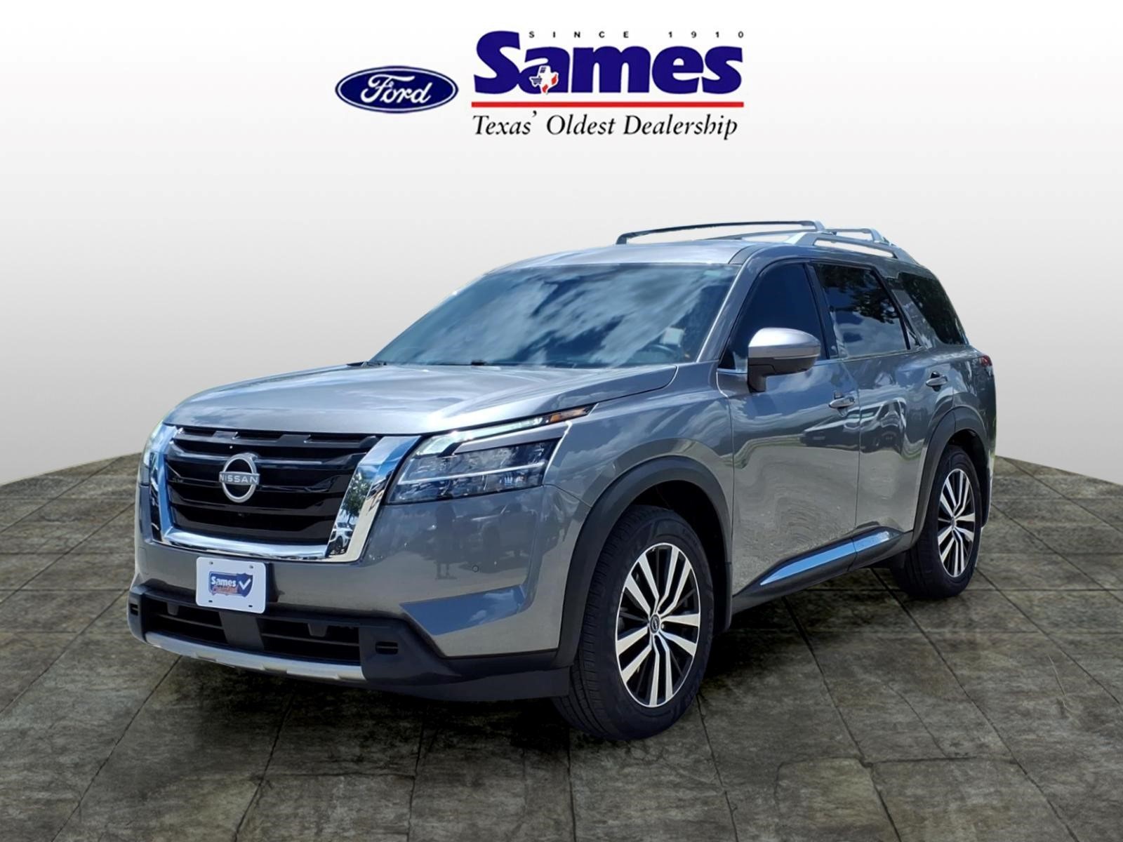 Used Car 2024 Nissan Pathfinder  Platinum For Sale Under $40,000 In Bastrop, Texas