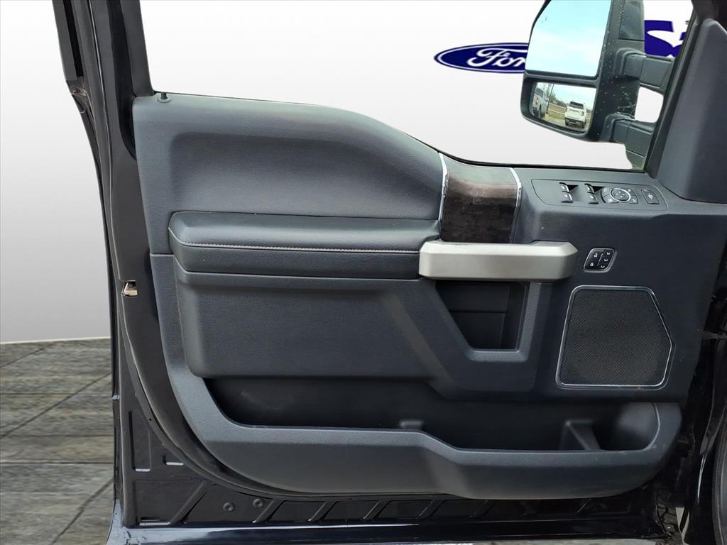 Used Car 2022 Ford F-250 Super Duty  Lariat For Sale Under $50,000 In Bastrop, Texas