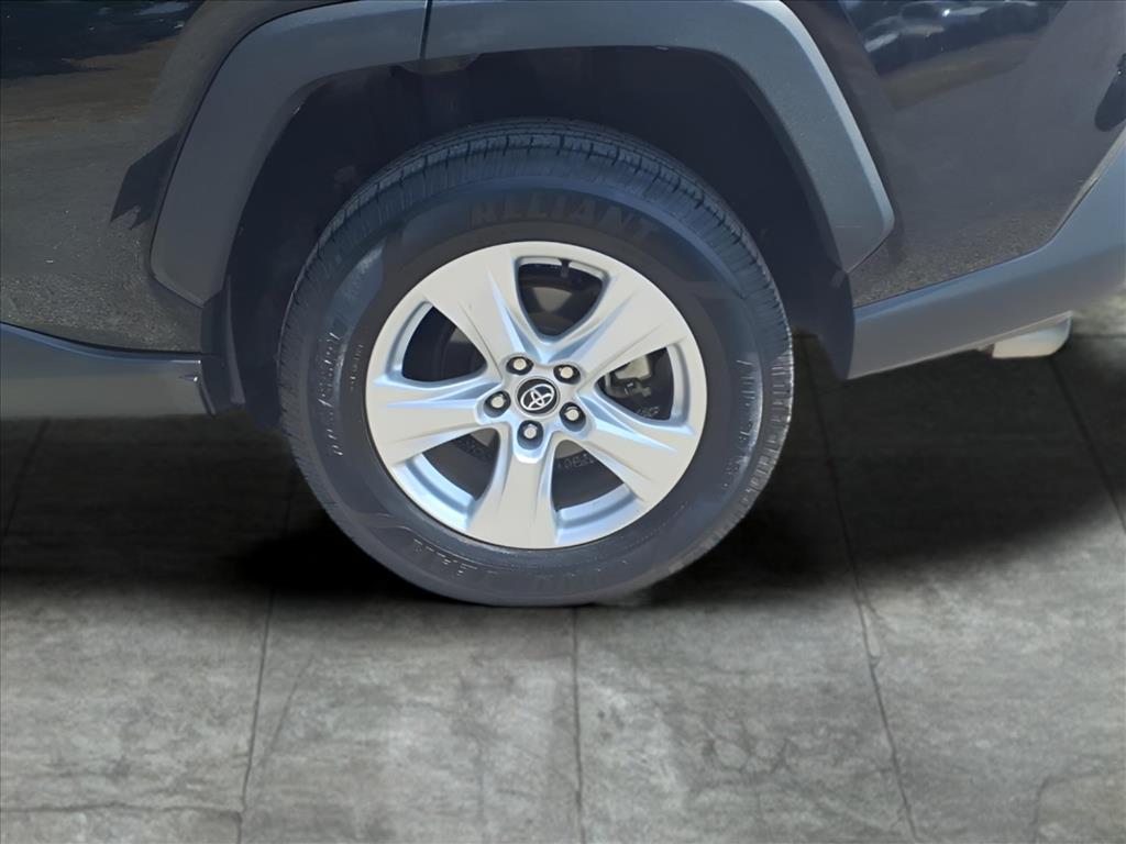 Used Car 2021 Toyota Rav4  Xle For Sale Under $25,000 In Bastrop, Texas