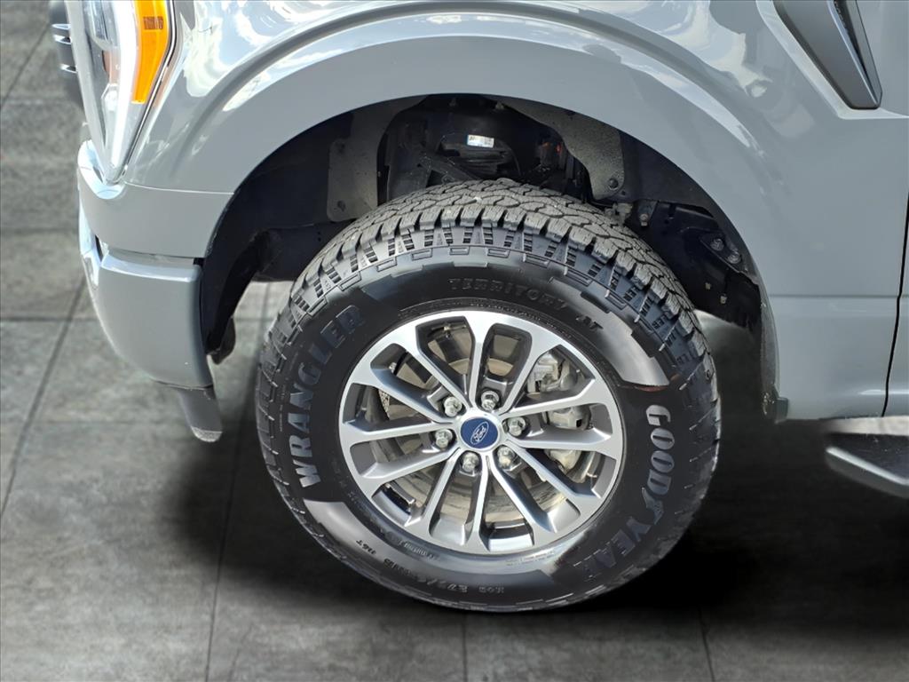 Used Car 2021 Ford F-150  Xlt For Sale Under $35,000 In Bastrop, Texas