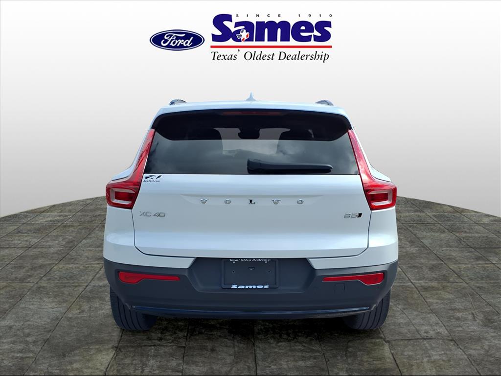 Used Car 2024 Volvo Xc40  B5 Plus Dark Theme For Sale Under $35,000 In Bastrop, Texas