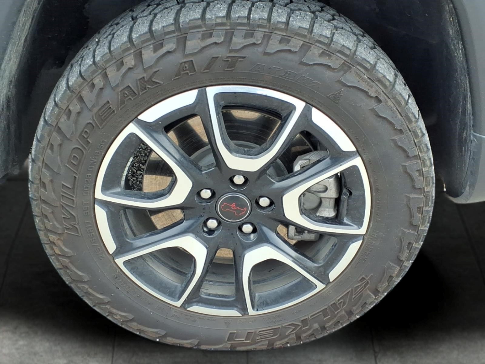 Used Car 2025 Jeep Compass  Trailhawk For Sale Under $30,000 In Bastrop, Texas