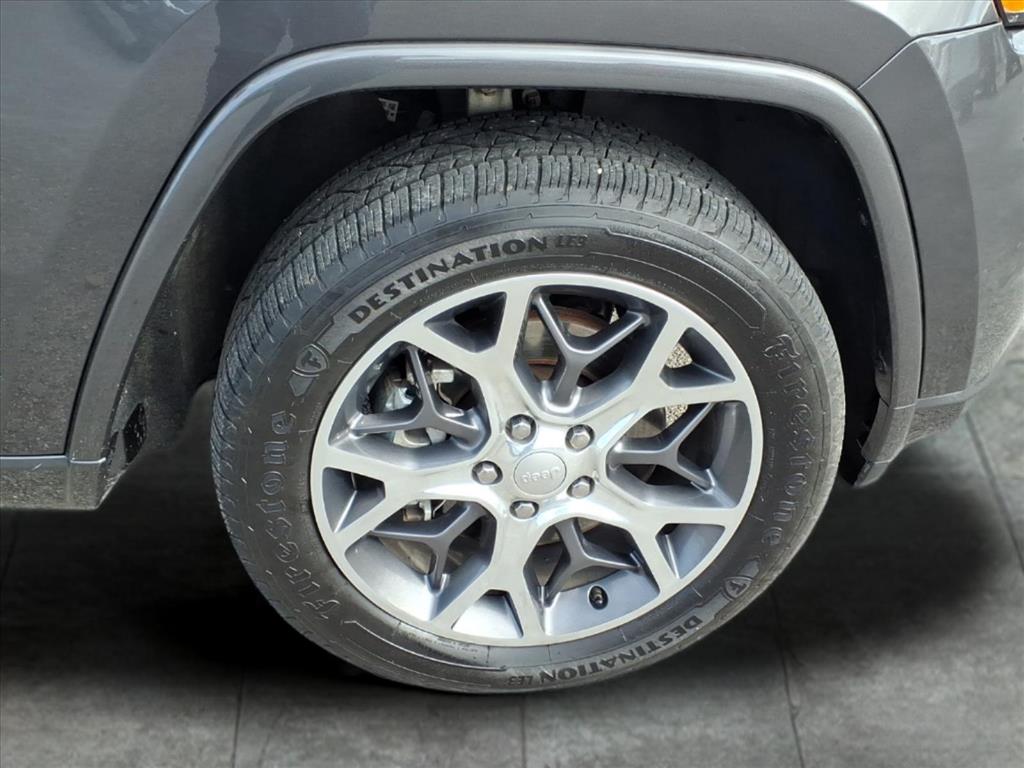 Used Car 2021 Jeep Grand Cherokee  Overland For Sale Under $25,000 In Bastrop, Texas