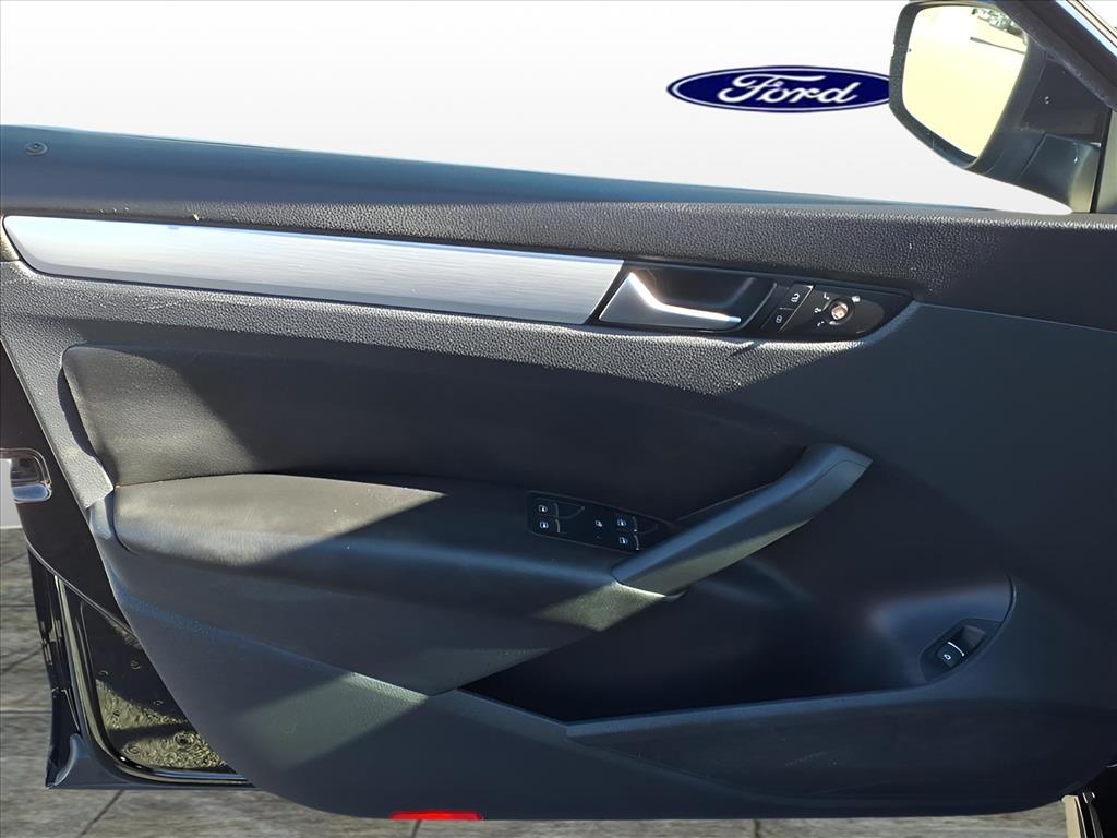 Used Car 2013 Volkswagen Passat  Tdi Se For Sale Under $10,000 In Bastrop, Texas