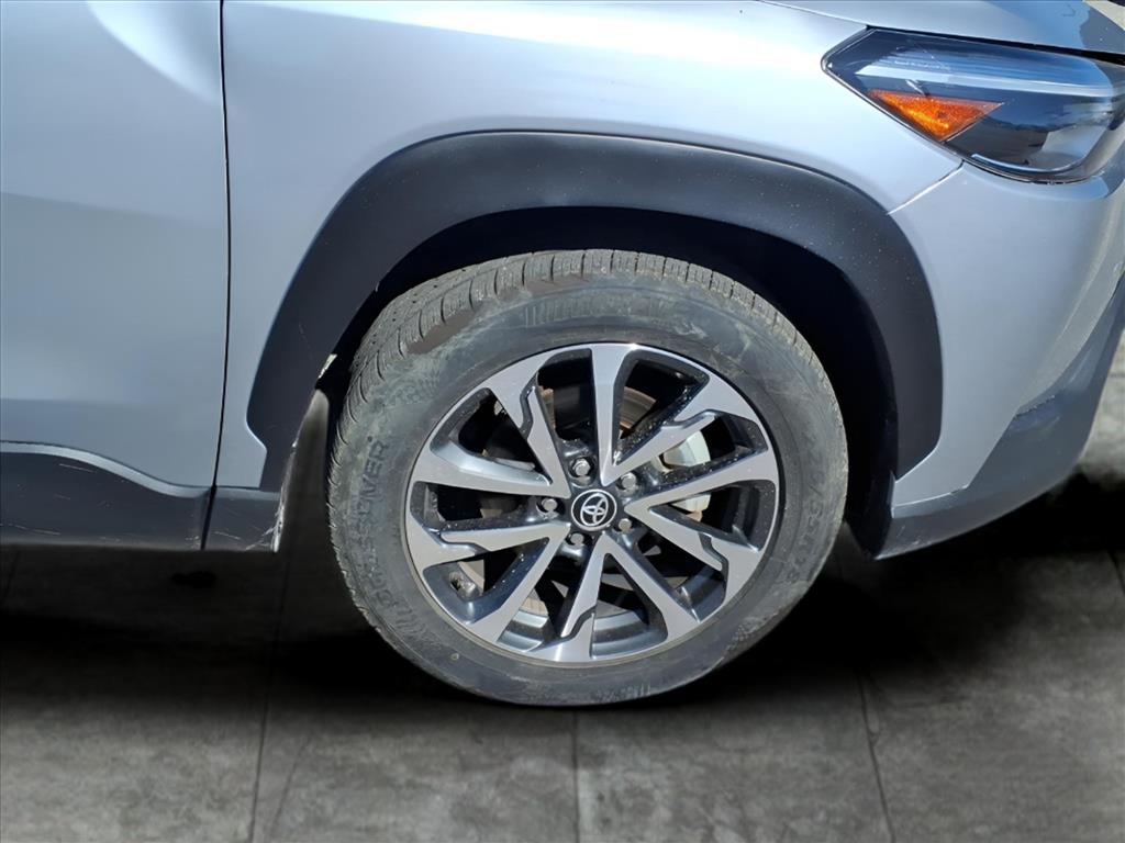 Used Car 2023 Toyota Corolla Cross  Xle For Sale Under $30,000 In Bastrop, Texas