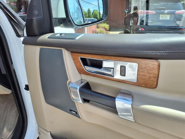 2016 Land Rover LR4 HSE LUX