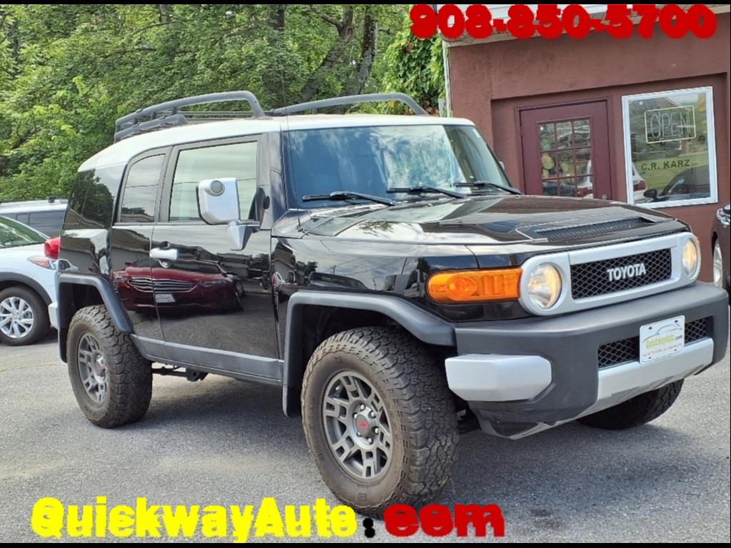 2010 Toyota FJ Cruiser Base - main photo